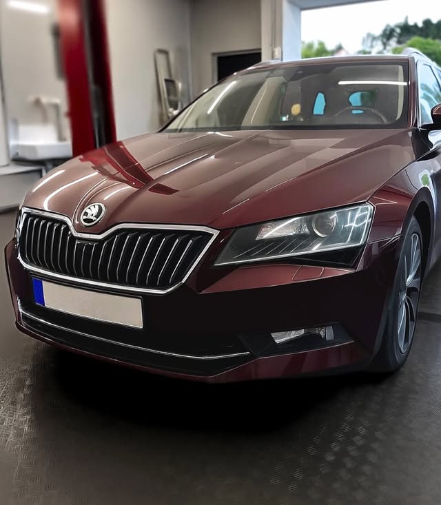 Škoda Superb v servisu JJ Mechanics
